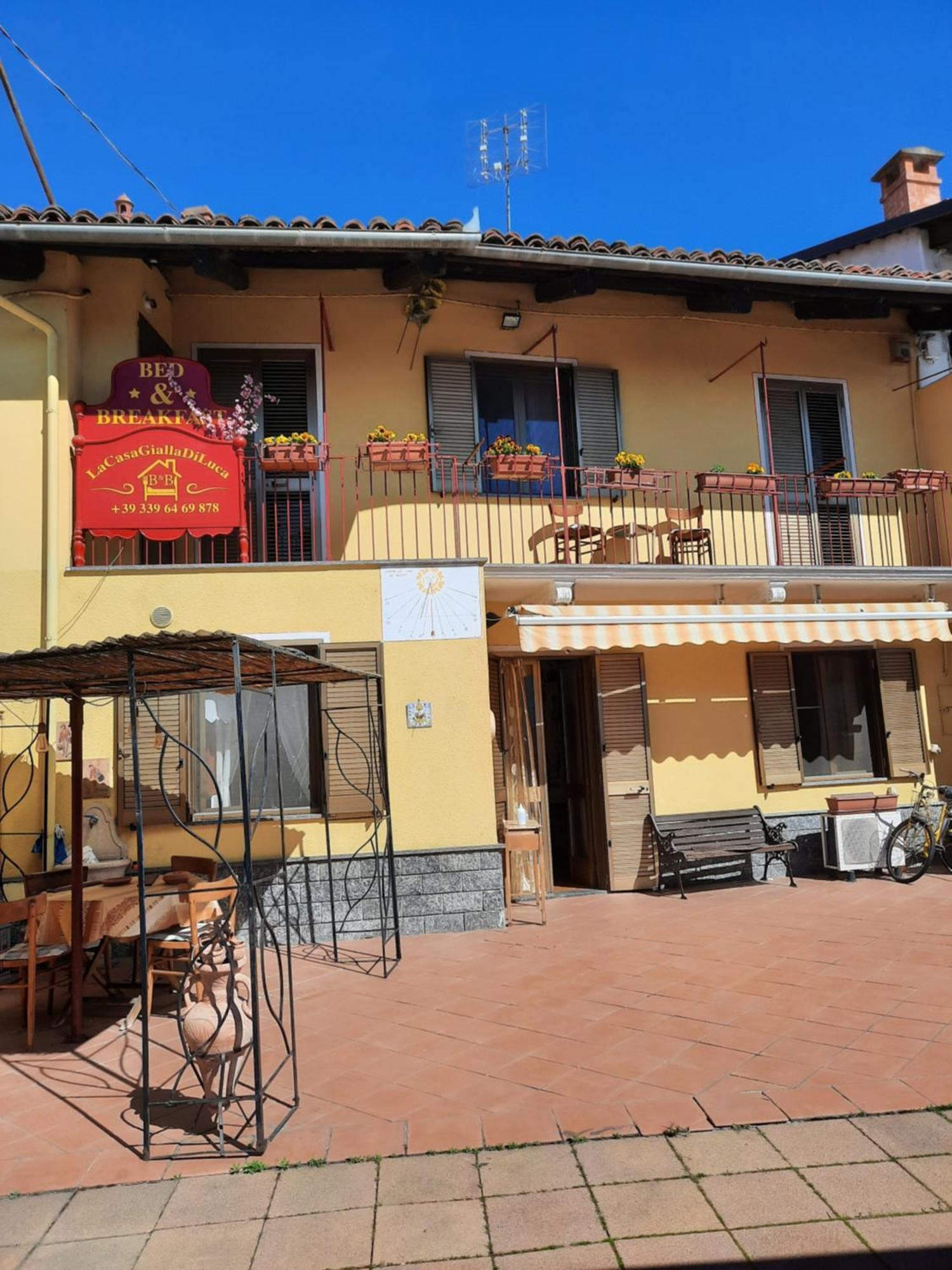 B&B La Casa Gialla Di Luca Mazze ห้อง รูปภาพ